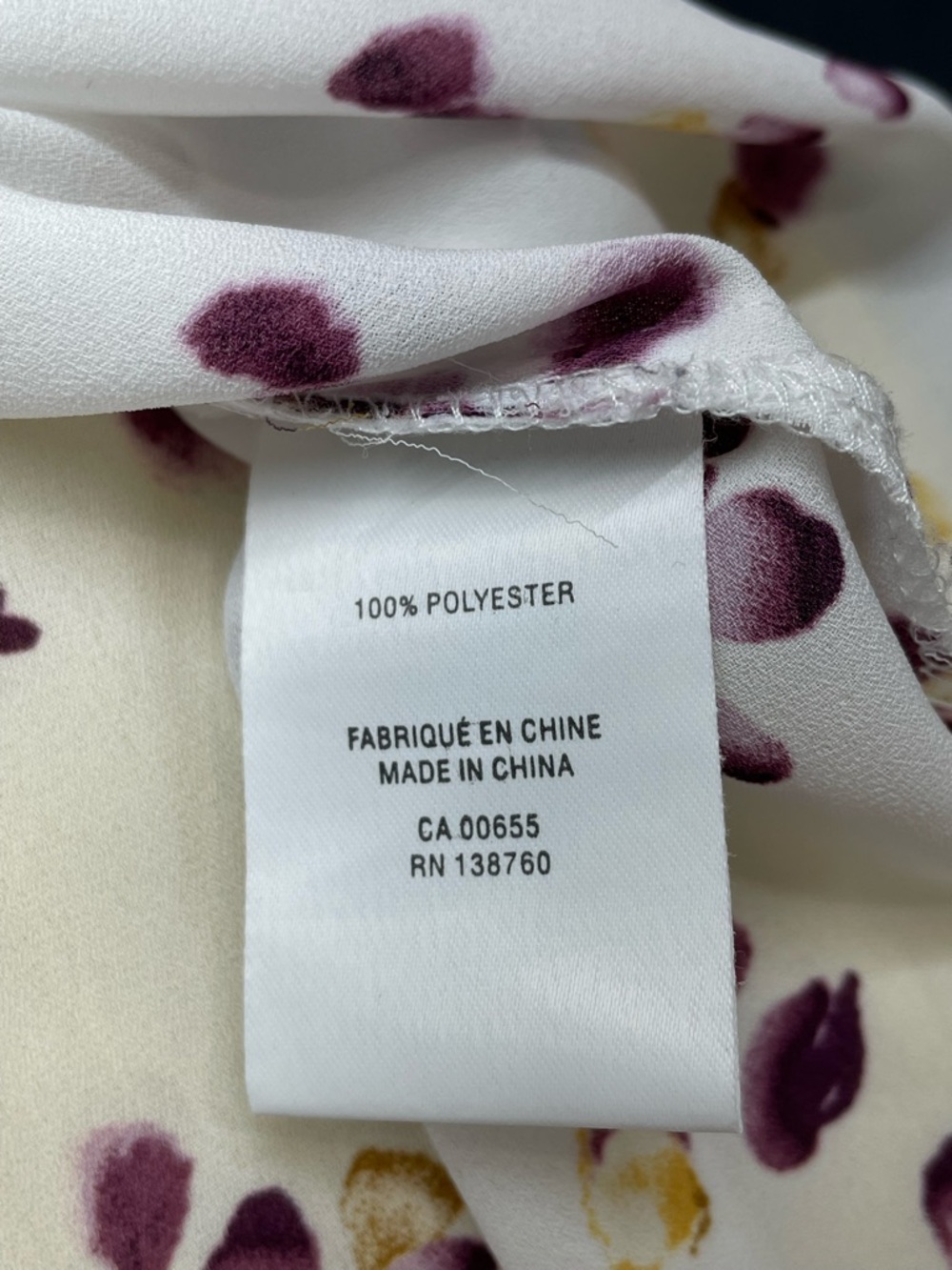 Reitmans Blouse Women Medium White Purple Petal Print V-Neck Cap Sleeve - Picture 6 of 7
